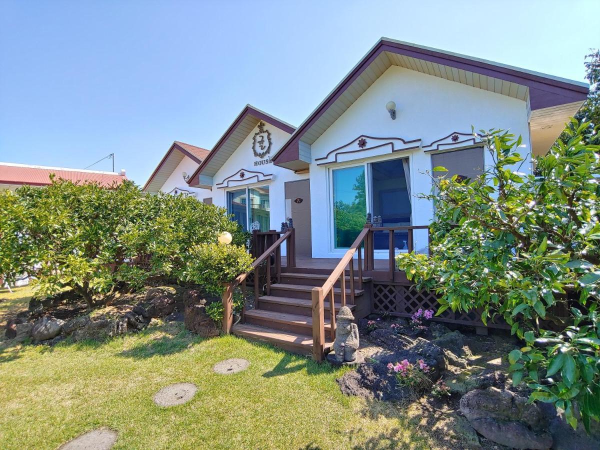 Gyulhouse Pension Seogwipo Extérieur photo