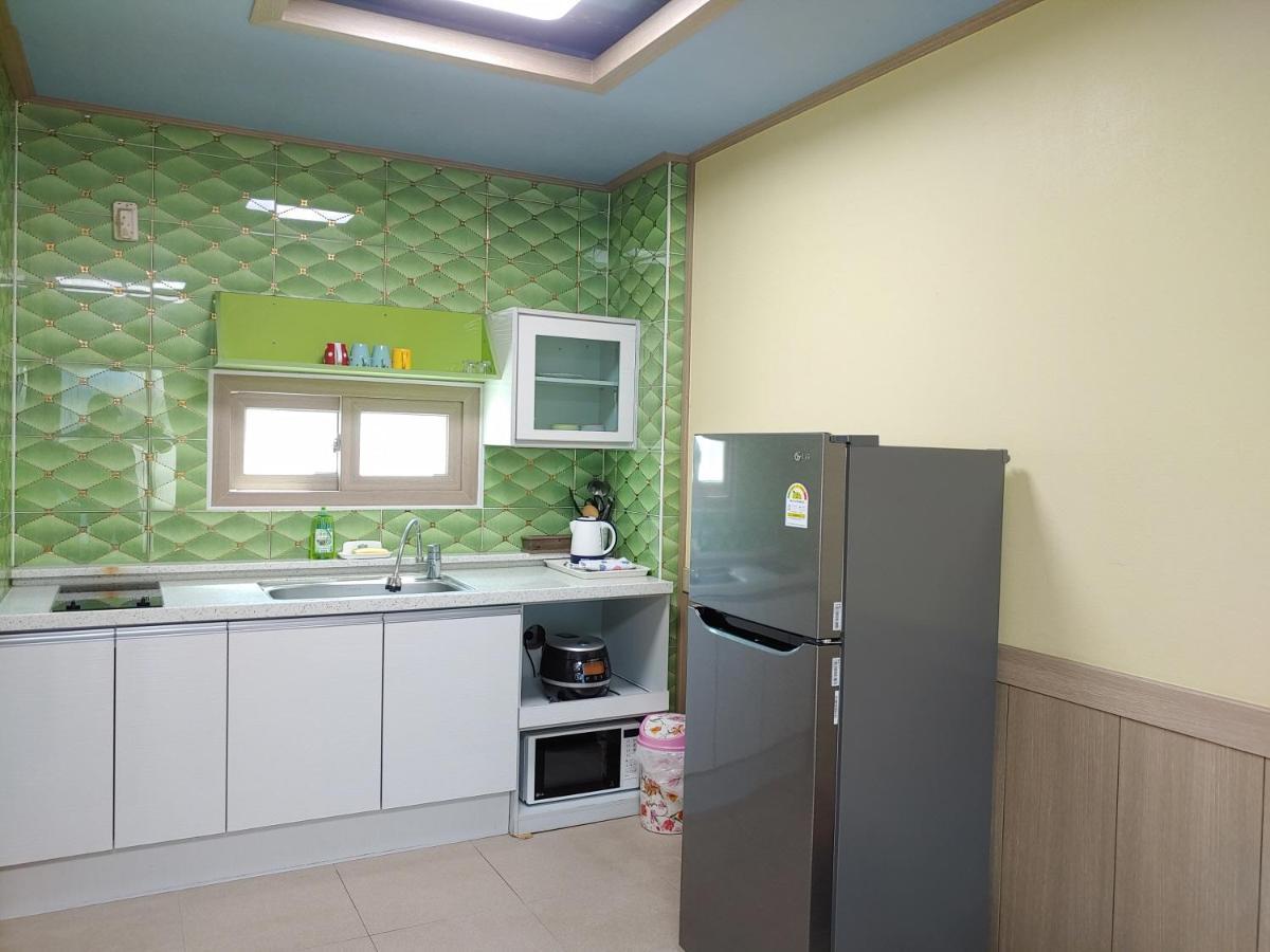 Gyulhouse Pension Seogwipo Extérieur photo