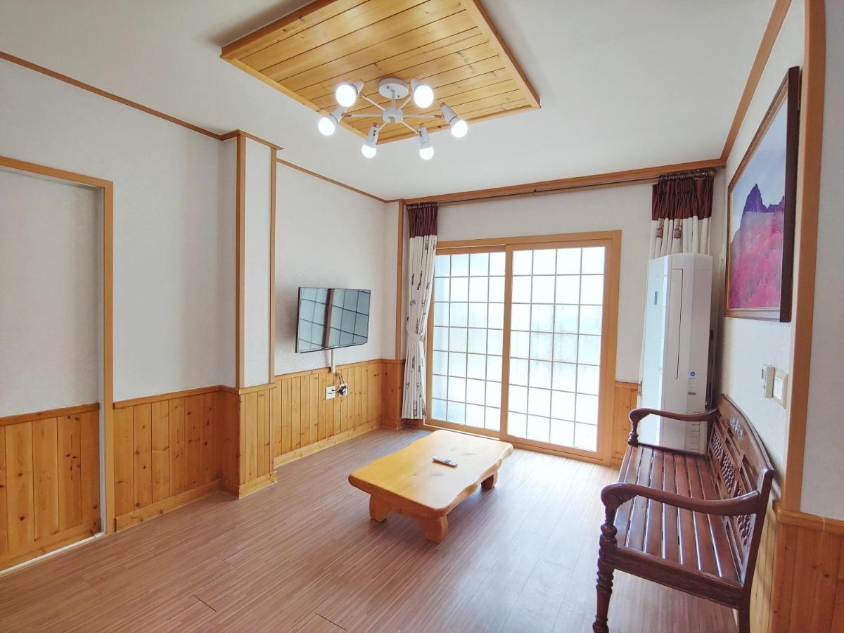 Gyulhouse Pension Seogwipo Extérieur photo